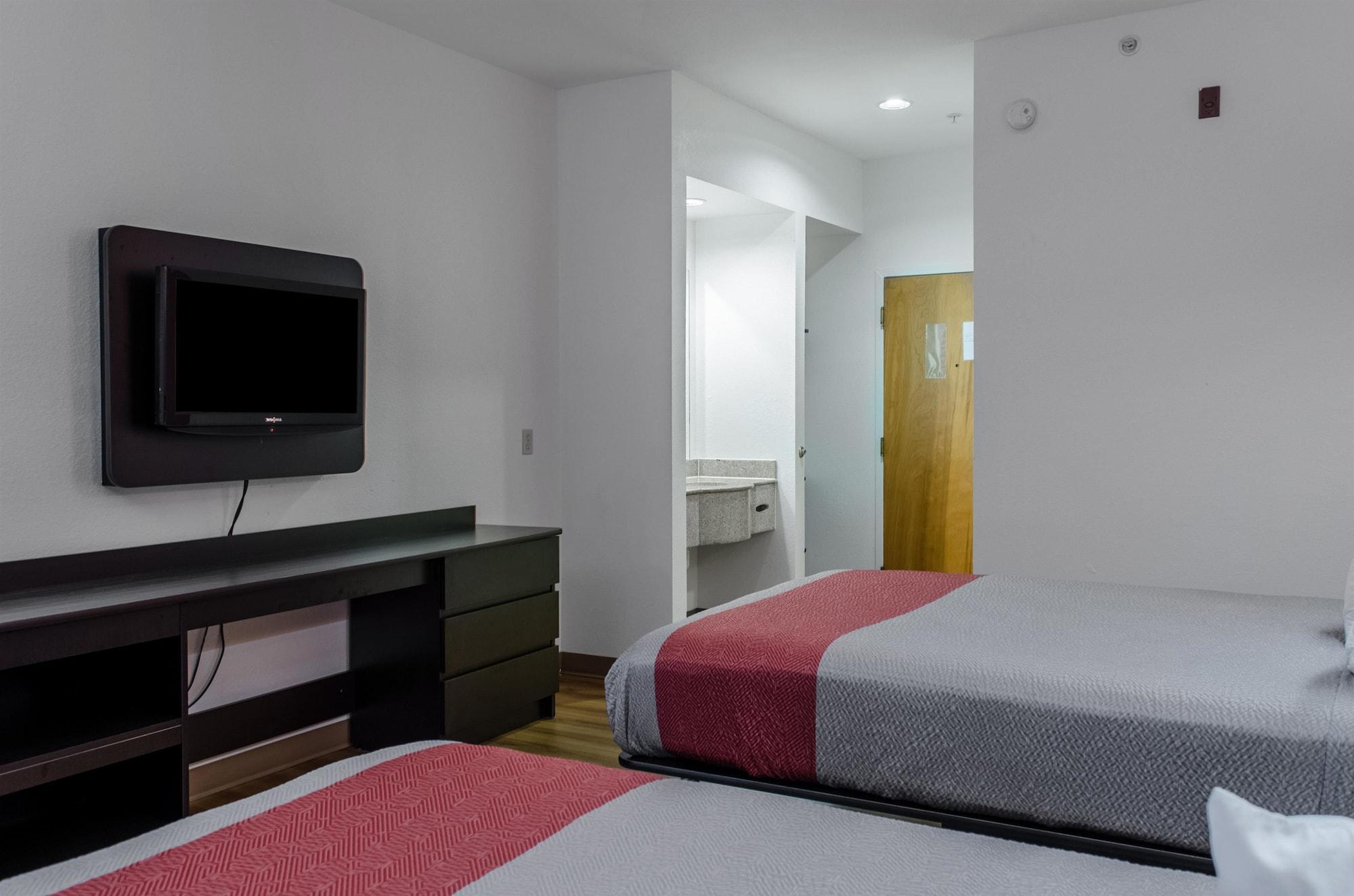Quality Inn & Suites Μπιλόξι Εξωτερικό φωτογραφία