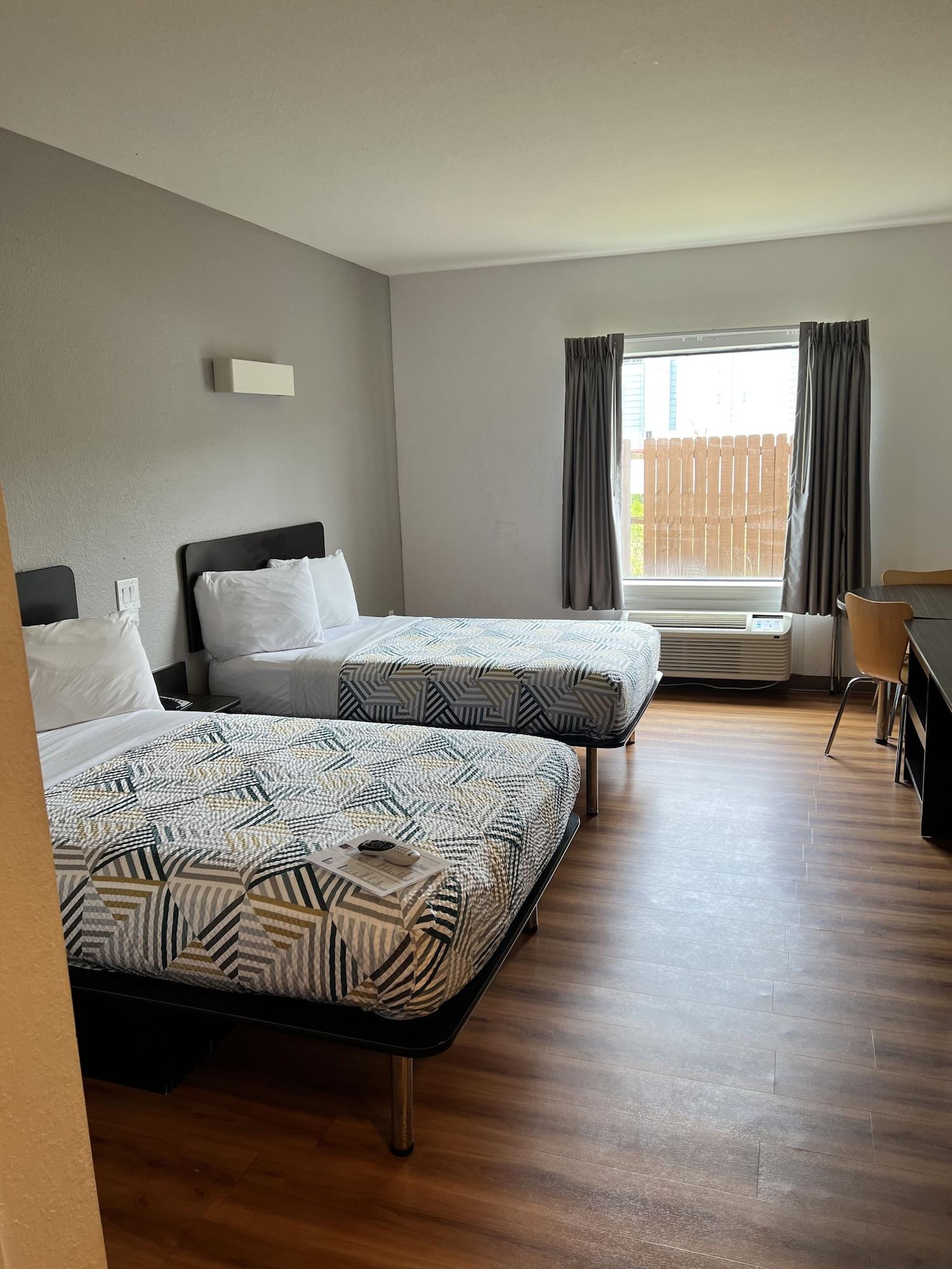 Quality Inn & Suites Μπιλόξι Εξωτερικό φωτογραφία