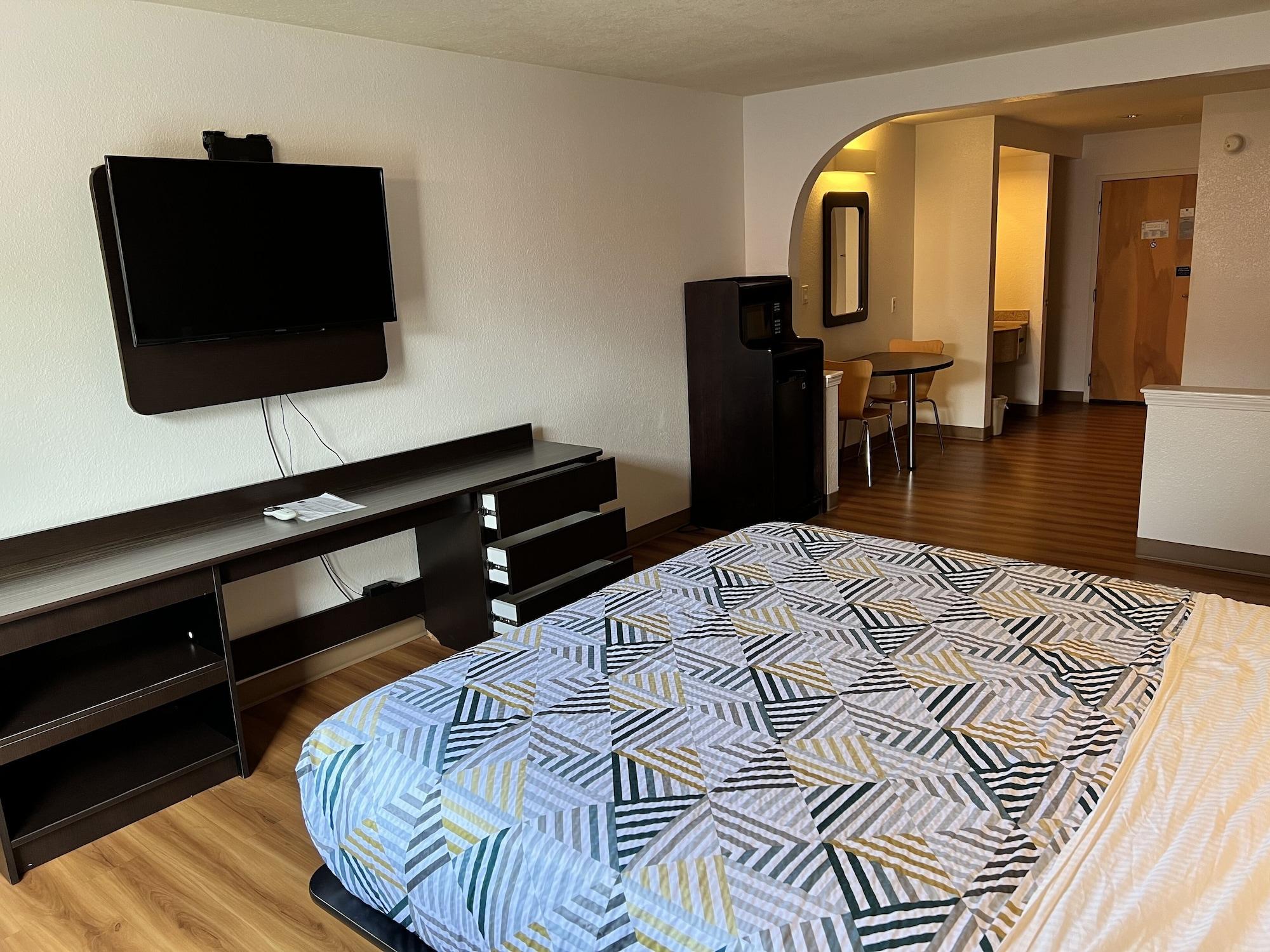 Quality Inn & Suites Μπιλόξι Εξωτερικό φωτογραφία