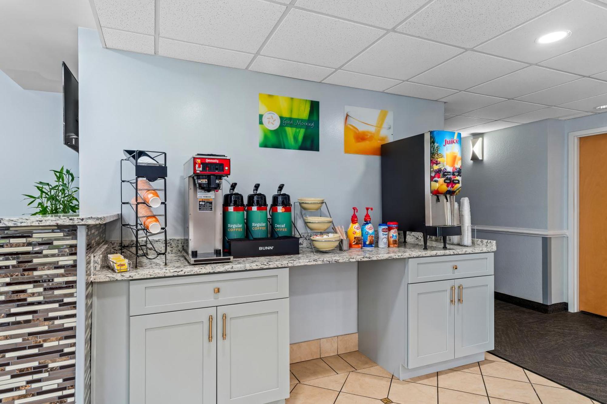 Quality Inn & Suites Μπιλόξι Εξωτερικό φωτογραφία