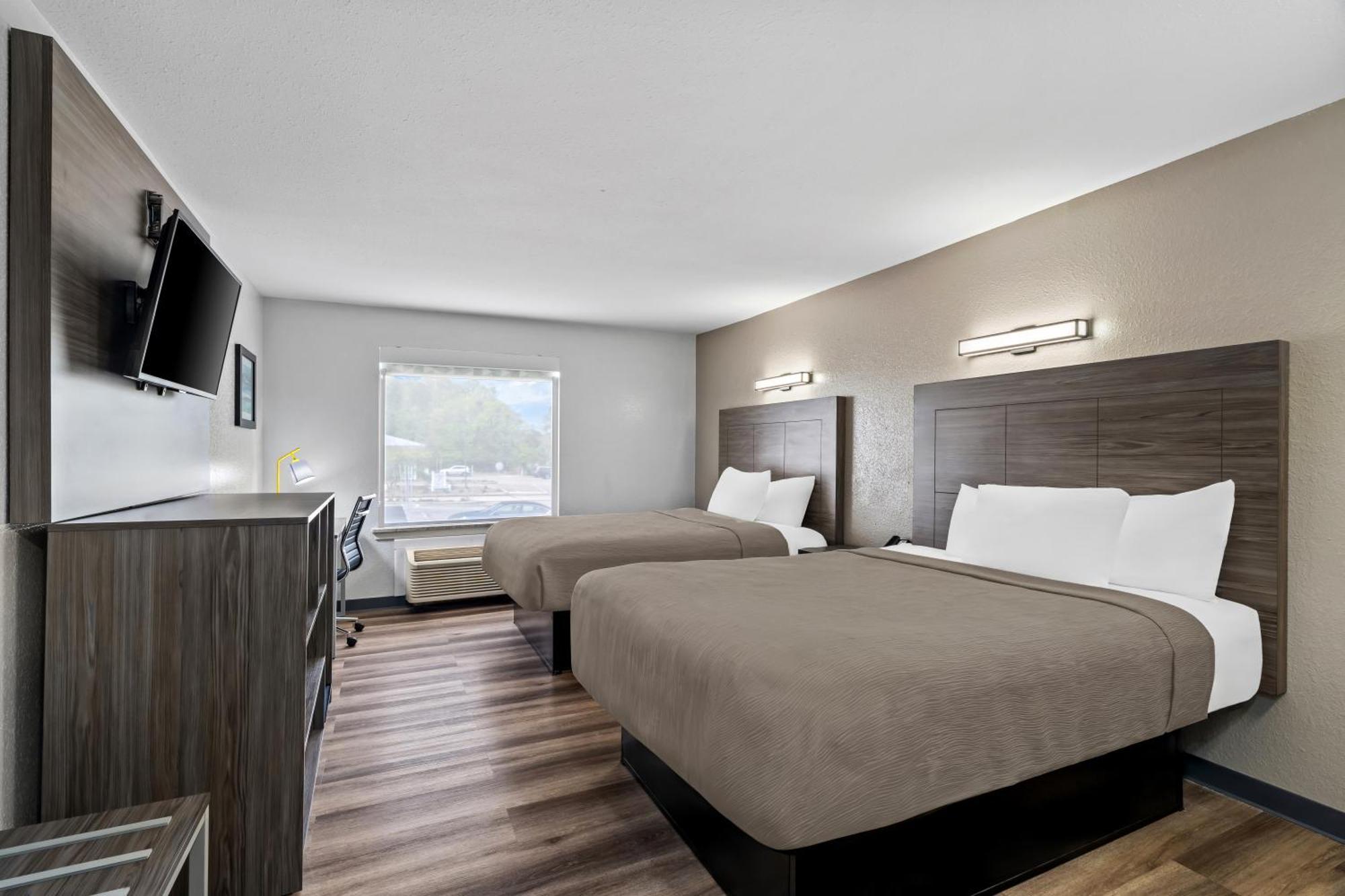 Quality Inn & Suites Μπιλόξι Εξωτερικό φωτογραφία