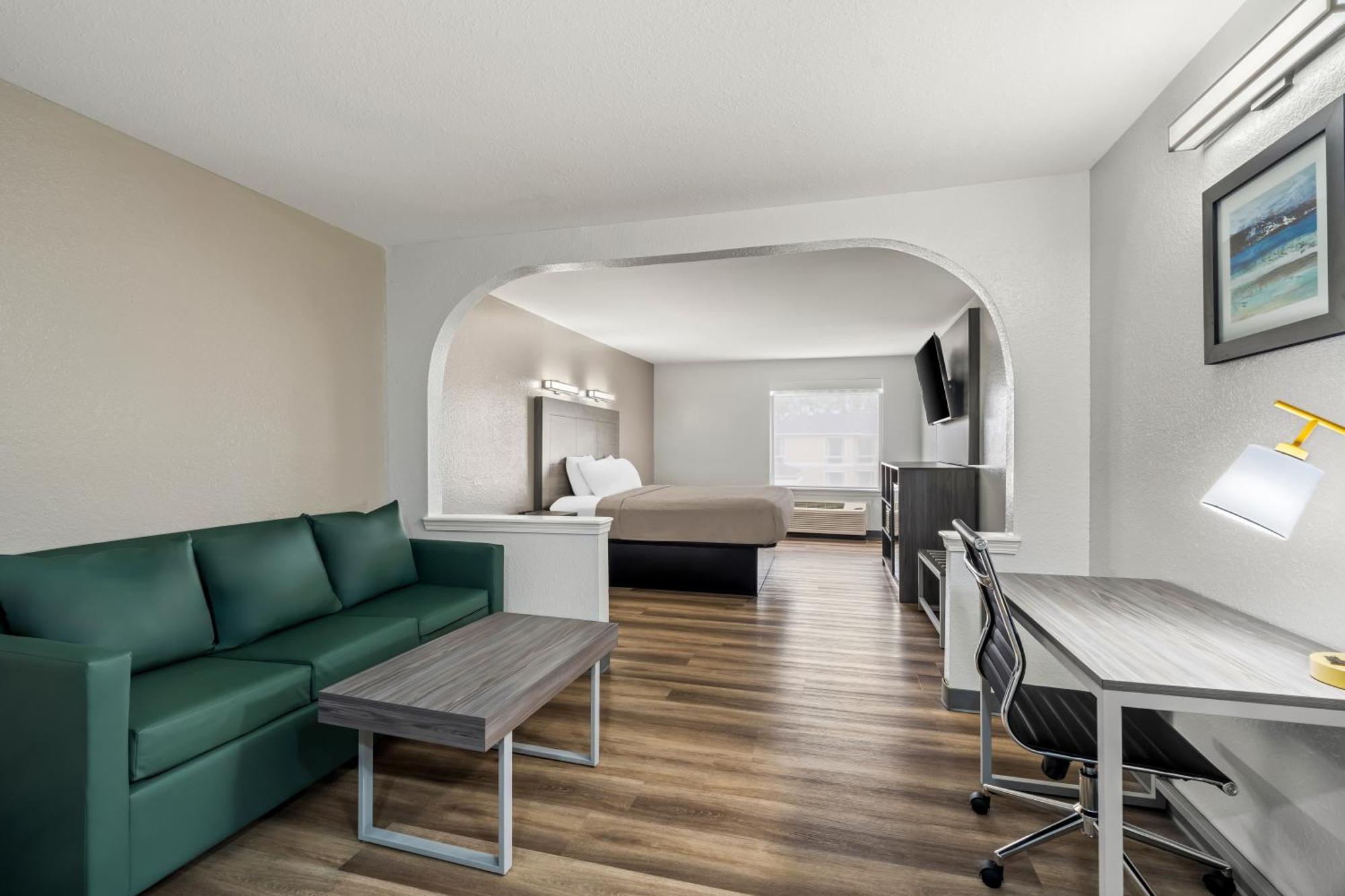 Quality Inn & Suites Μπιλόξι Εξωτερικό φωτογραφία